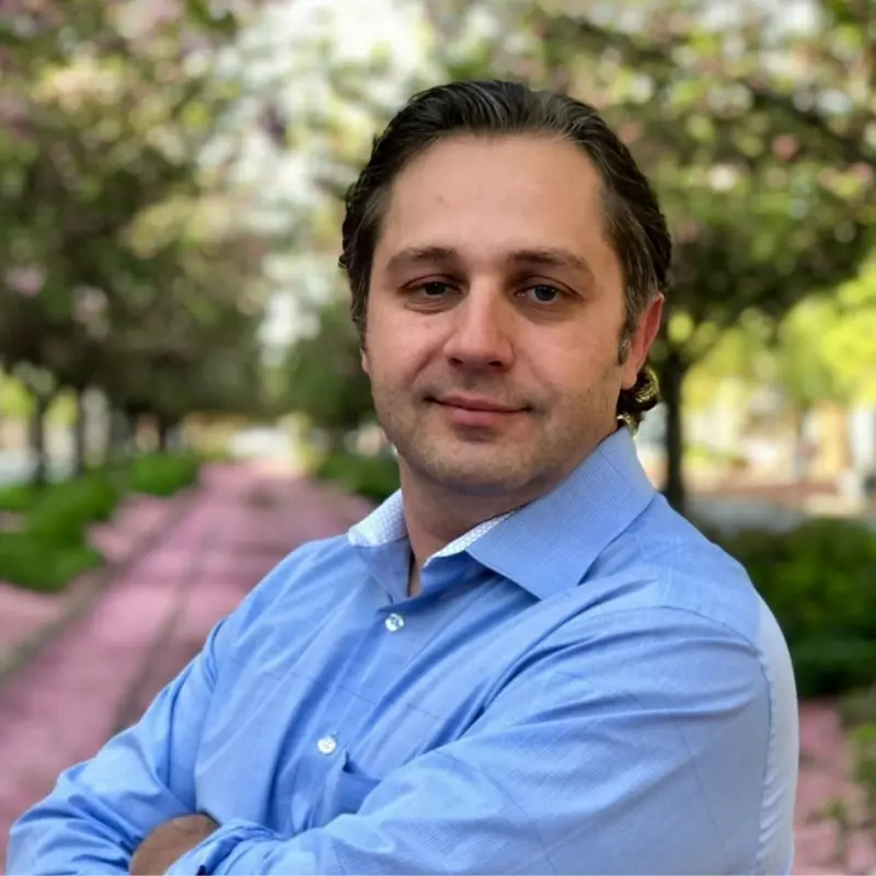 Robbie Mahallati